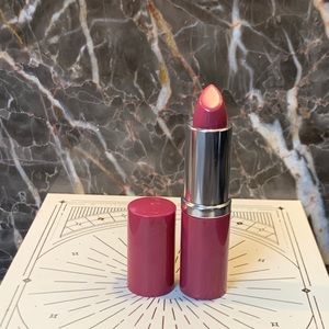 5 for $25 item ๐บ Clinique Plum Pop Lipstick
